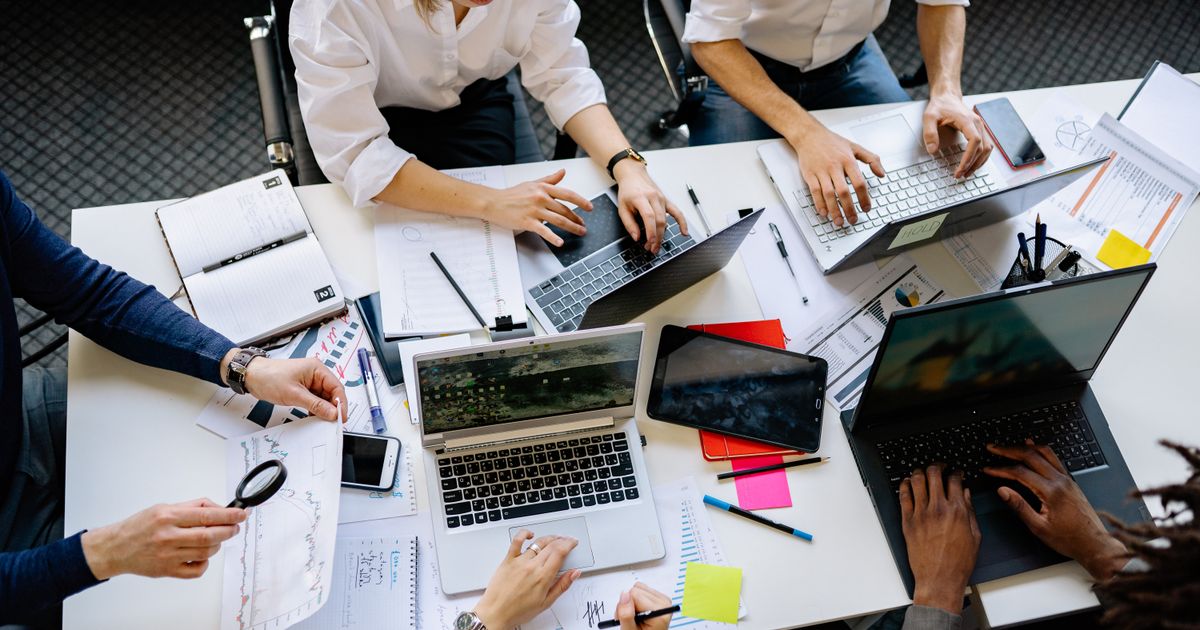 Los agentes de Notion ya trabajan más de 24 horas seguidas: qué significa (y qué vigilar) si tu equipo vive en Notion