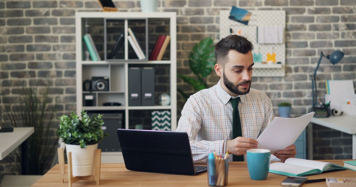 Tus empleados ya usan IA: el problema es que nadie ha escrito las reglas