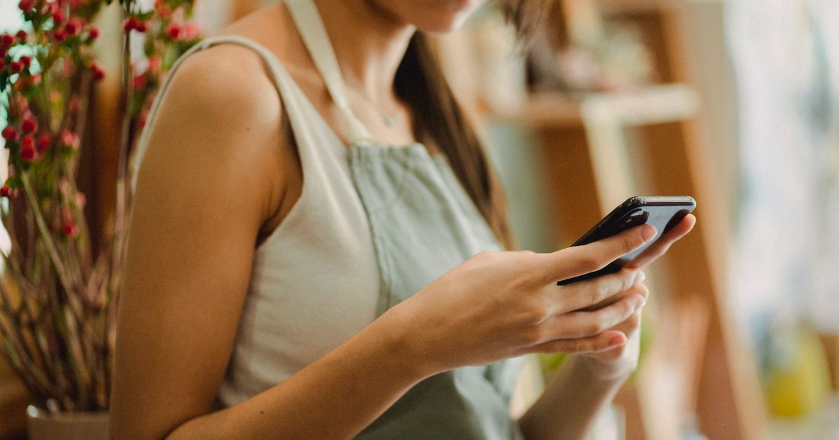 WhatsApp empieza a cobrar por responder: qué cambia el 1 de octubre para tu negocio
